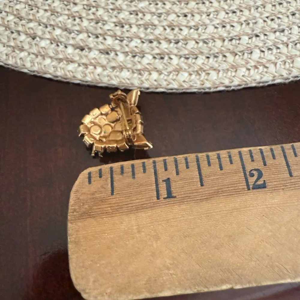 Vintage Rhinestone Cat Brooch - Image 3