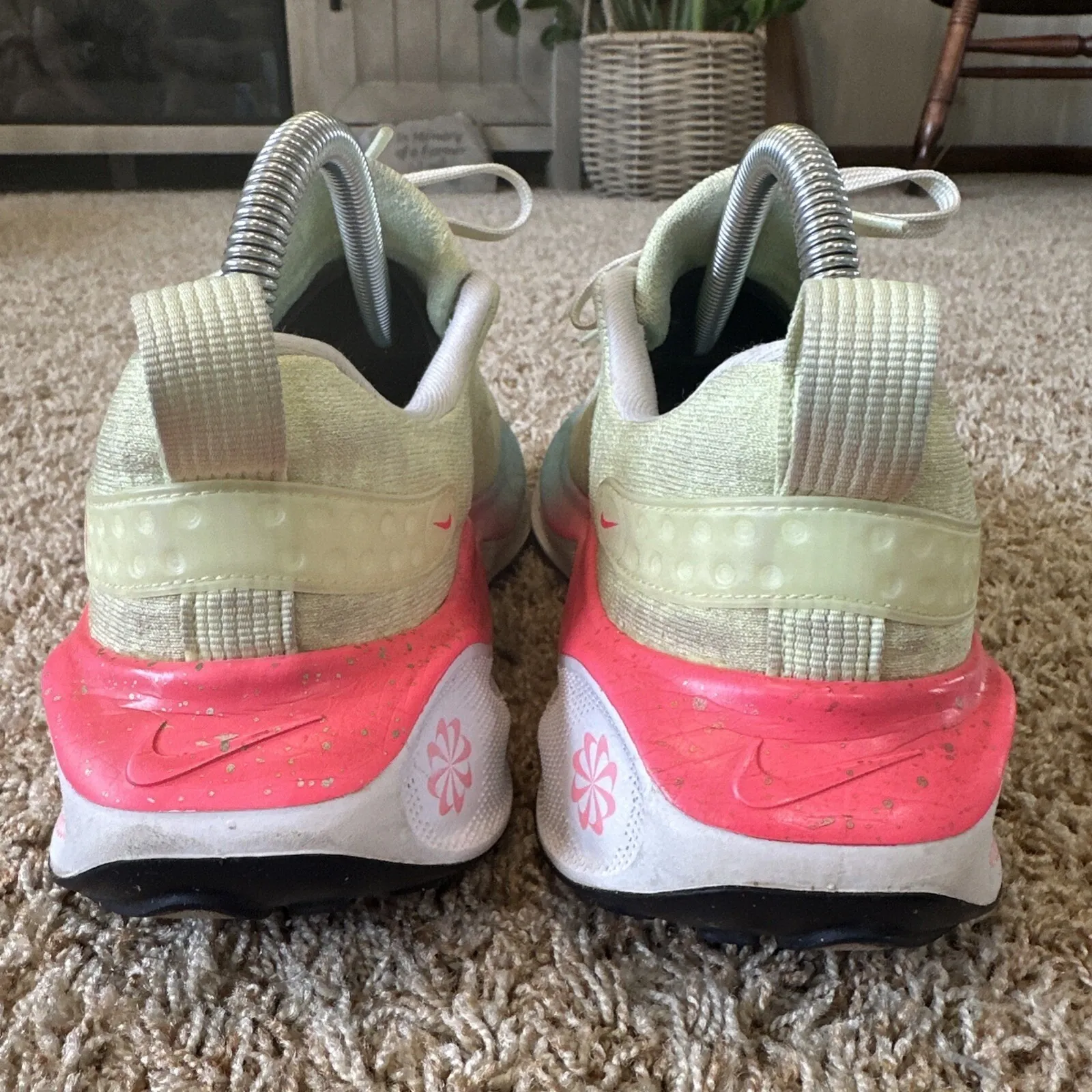 Nike ReactX Infinity Run Flyknit 4 Barely Volt Aquarius‎ Blue Size 9 FZ3968-705 - Image 9