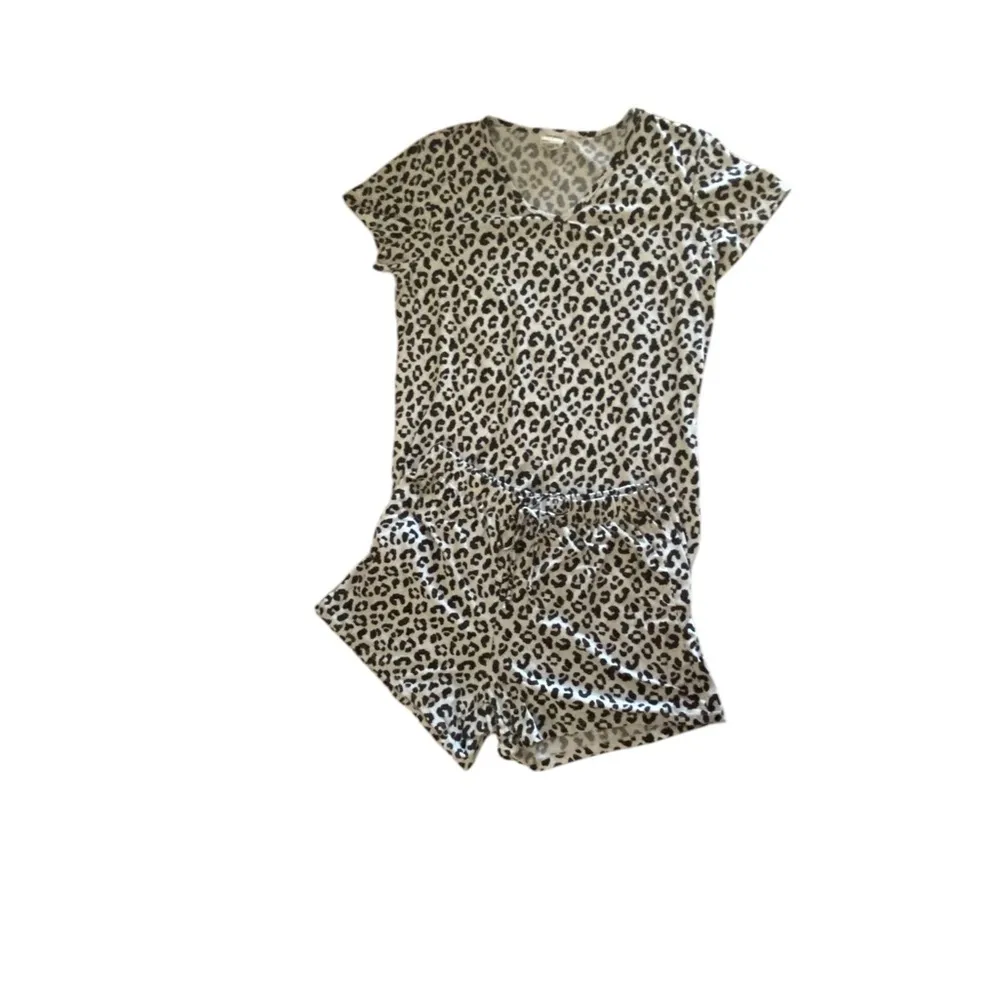 Catherine Malandrino black white leopard print pajama short set Vacation Resort - Image 2