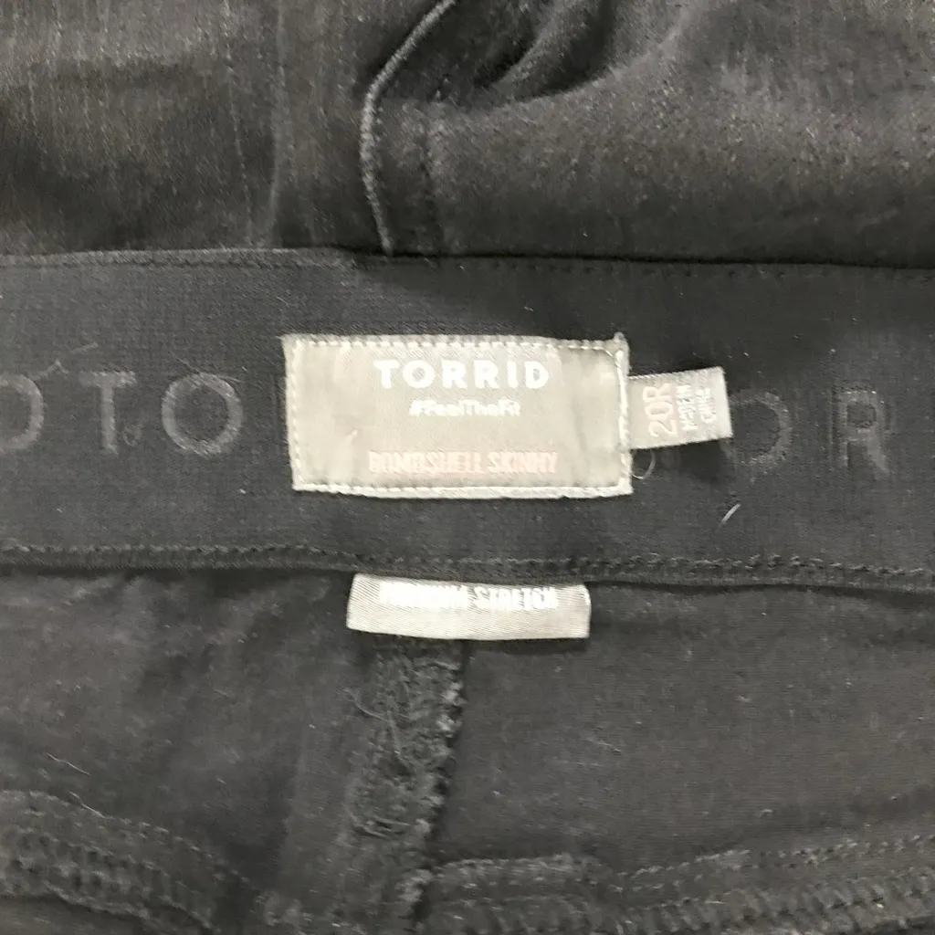 Torrid Bombshell Skinny Jeans - Size 20 Regular - Image 5