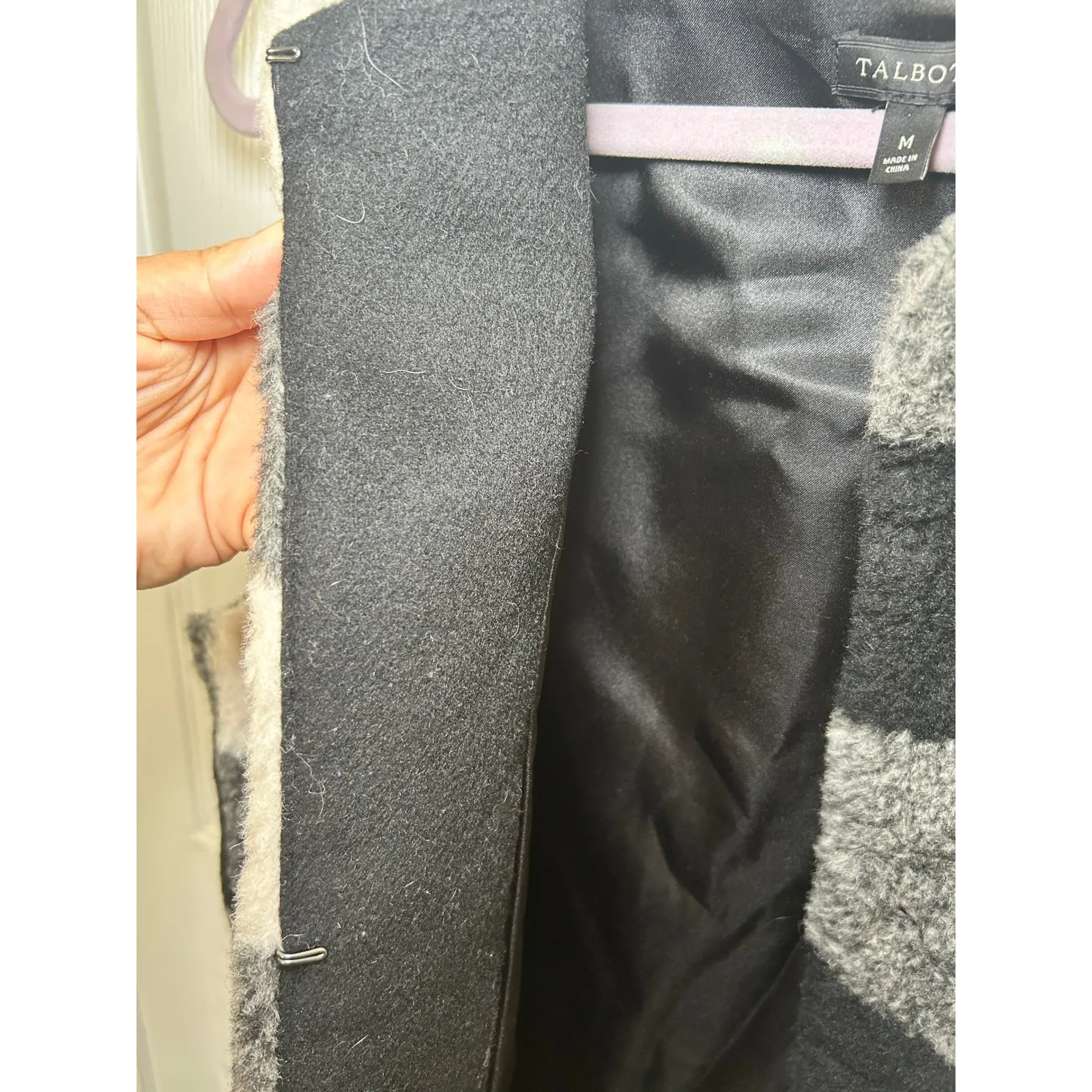 Talbots Buffalo Plaid Vest Faux‎ Fur Sleeveless Outerwear Layering Medium Wool - Image 4