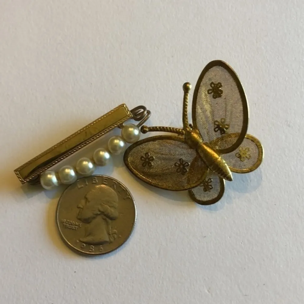 Vintage Gold Tone Brooch Pin Set Mesh Butterfly Faux Pearl Safety Pin Bar Brooch - Image 6