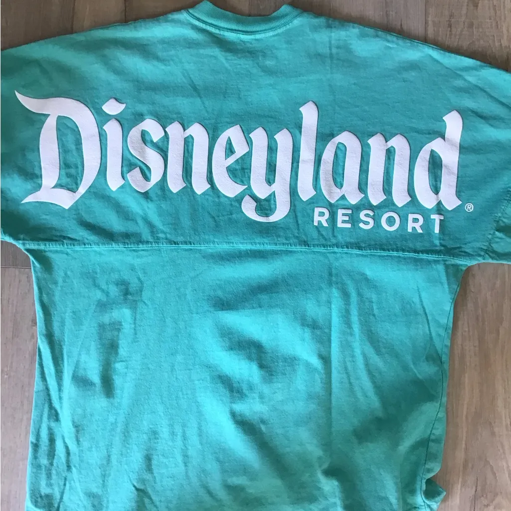 Disney Parks Long sleeve green sweatshirt Disneyland on sleeve Small - Image 4