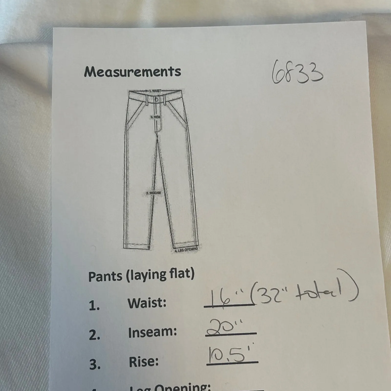 Laura Ashley White Cropped Capris Pants Women's Size 10 Straight Leg Cropped Fit - Image 5