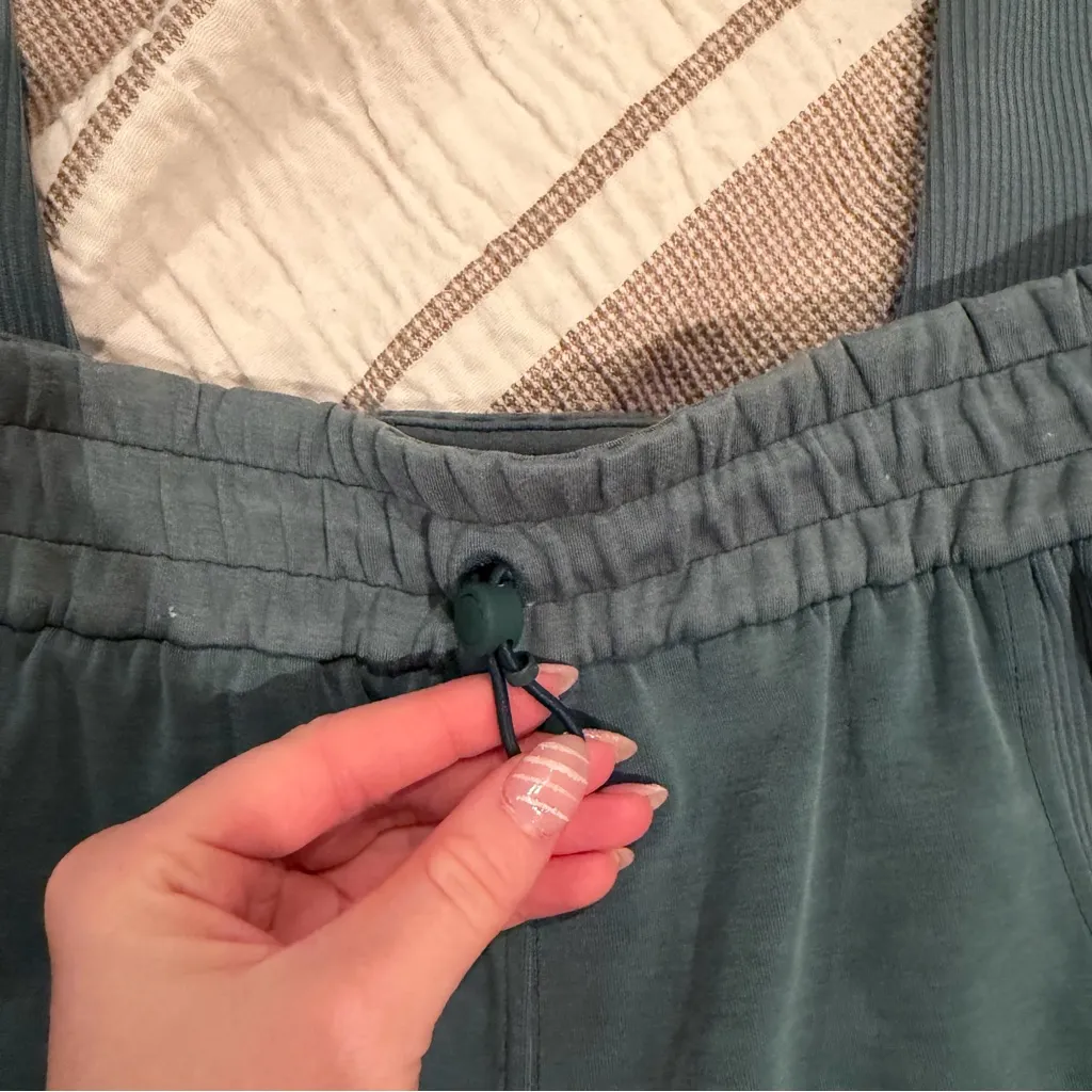 Lululemon Brushed Softstreme Ribbed High-Rise Jogger In Green Jasper - Image 8