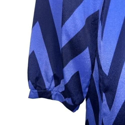 NEEDLE & THREAD  Light and Dark Blue Chevron Print Slinky‎ Mini Dress EUC Size M - Image 4