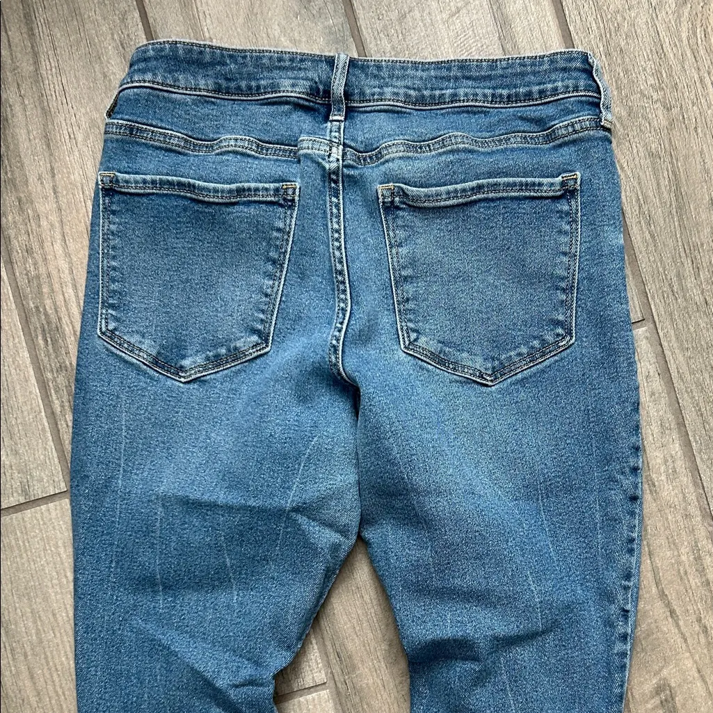 Old Navy Light Blue Distressed Skinny Jeans - Image 5