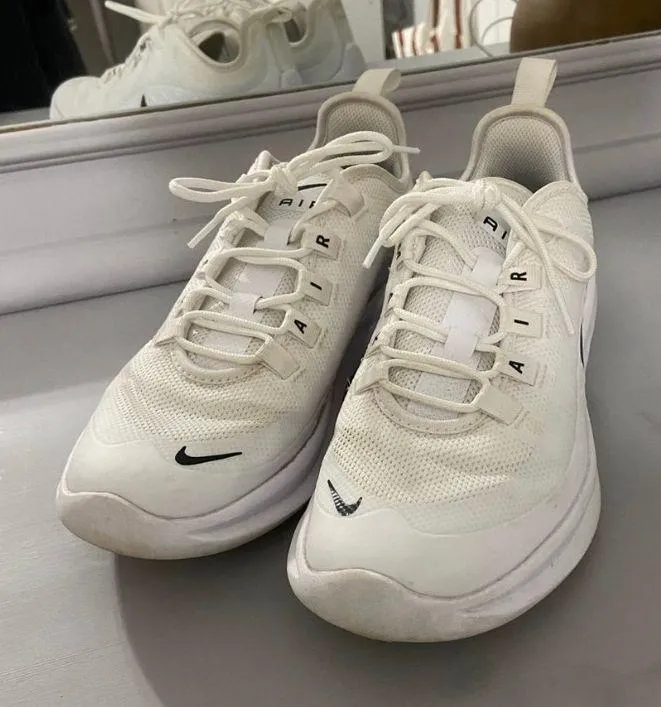 Nike Shoes - Image 2