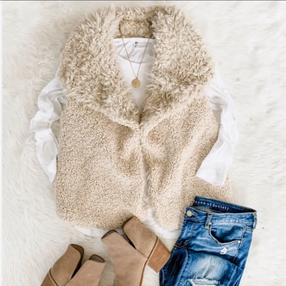Calvin Klein Cream Fluffy Faux Fur Sleeveless Vest - Image 3