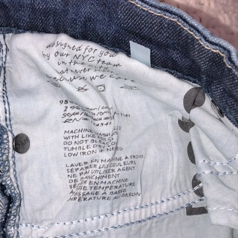 Blank NYC distressed jeans size 28 - Image 5