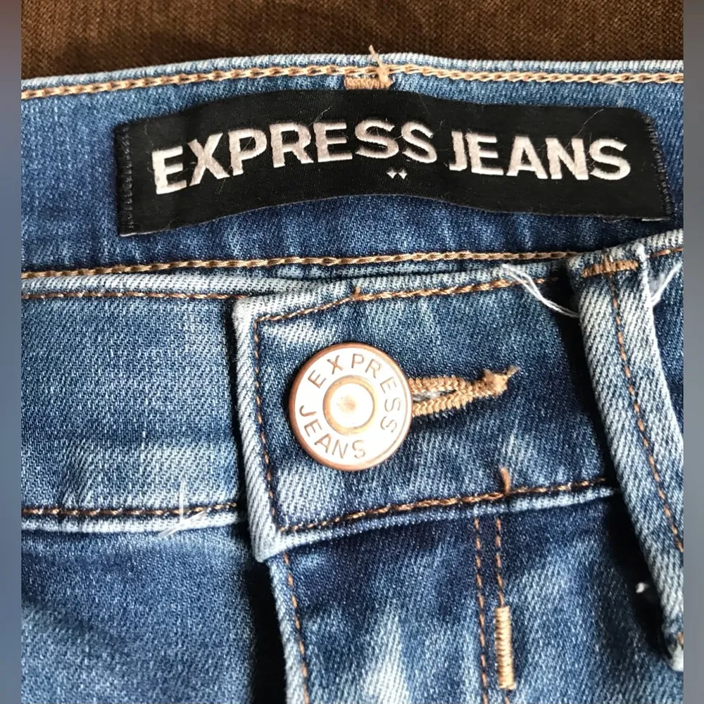 LExpress embroidered mid rise ankle legging jeans Size 2 - Image 5