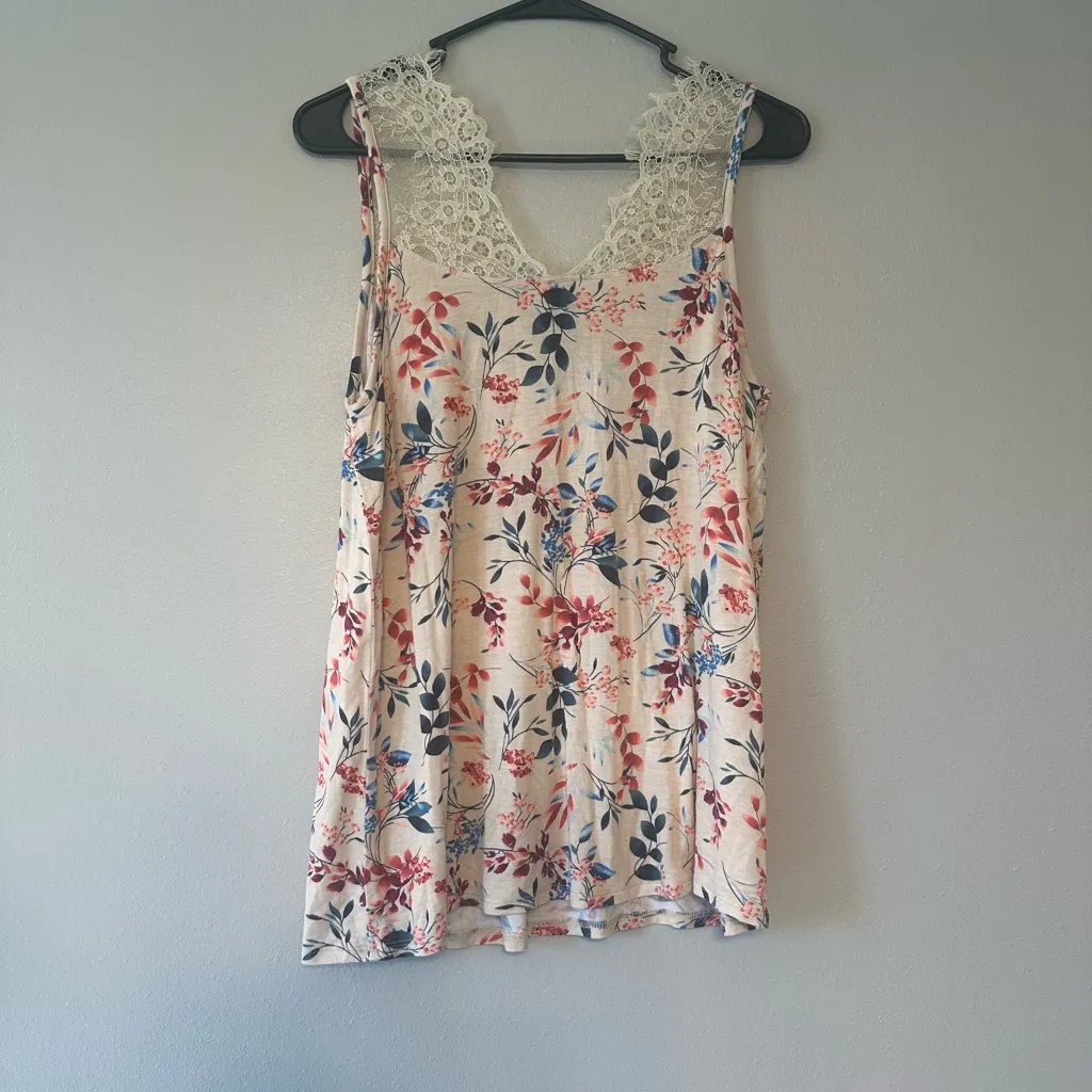 Daytrip Cream Lace Floral Blouse - Image 5