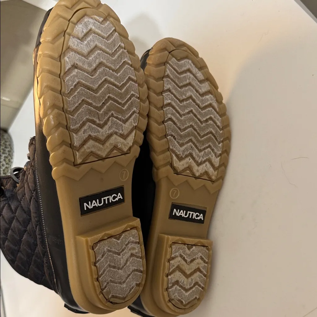 Nautica DORSAY Black Quilted Ankle Boots Side Zipper Size 7 - Image 6