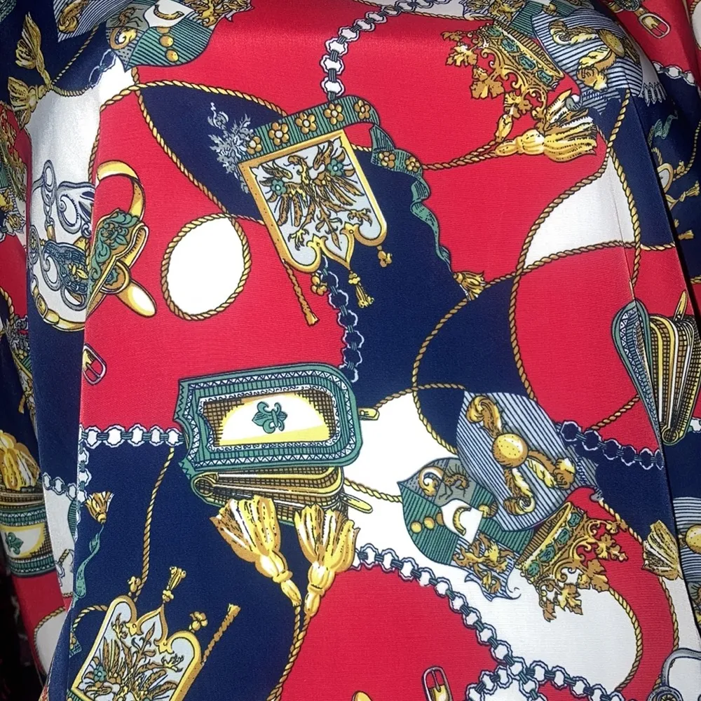 Red White Blue & Gold Print Crest Le Caviar Blouse Size Medium - Image 7