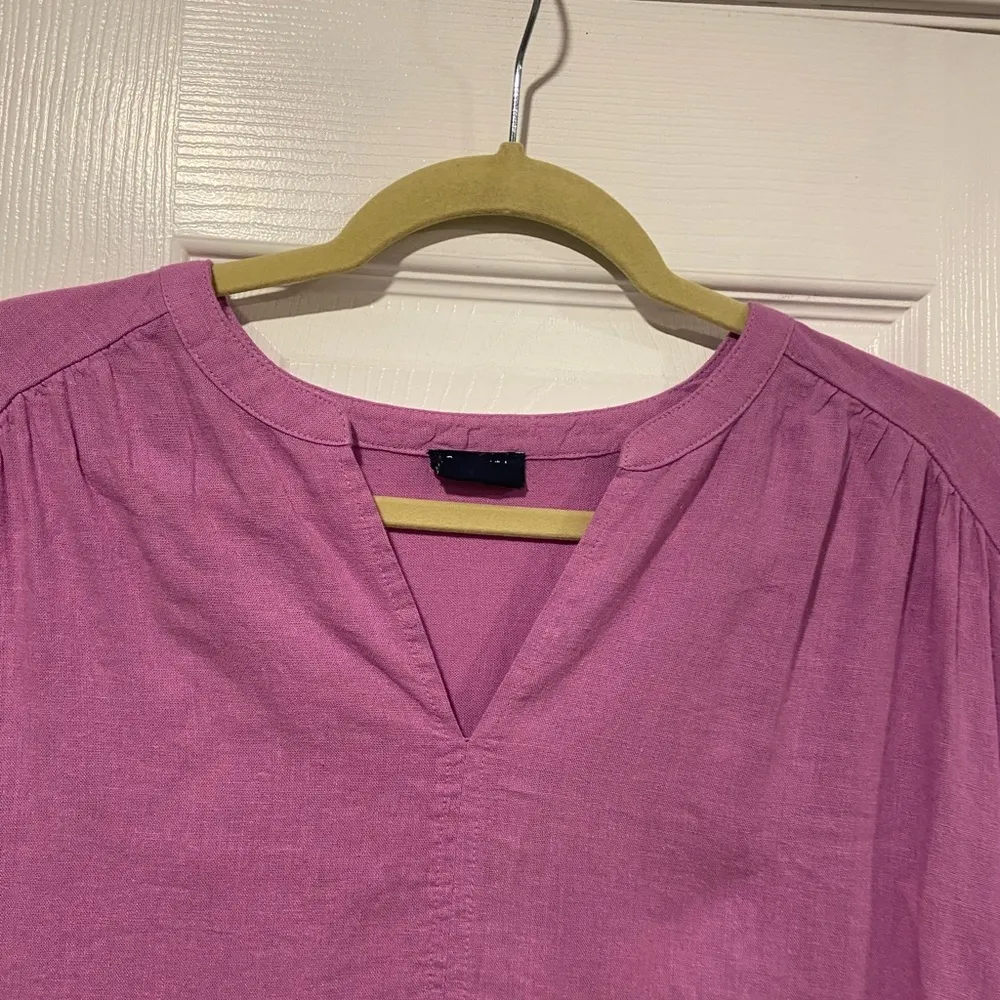 Splendid Size S Lavender V Neck Soft Linen Blend Split Hem Short Sleeve Top - Image 2