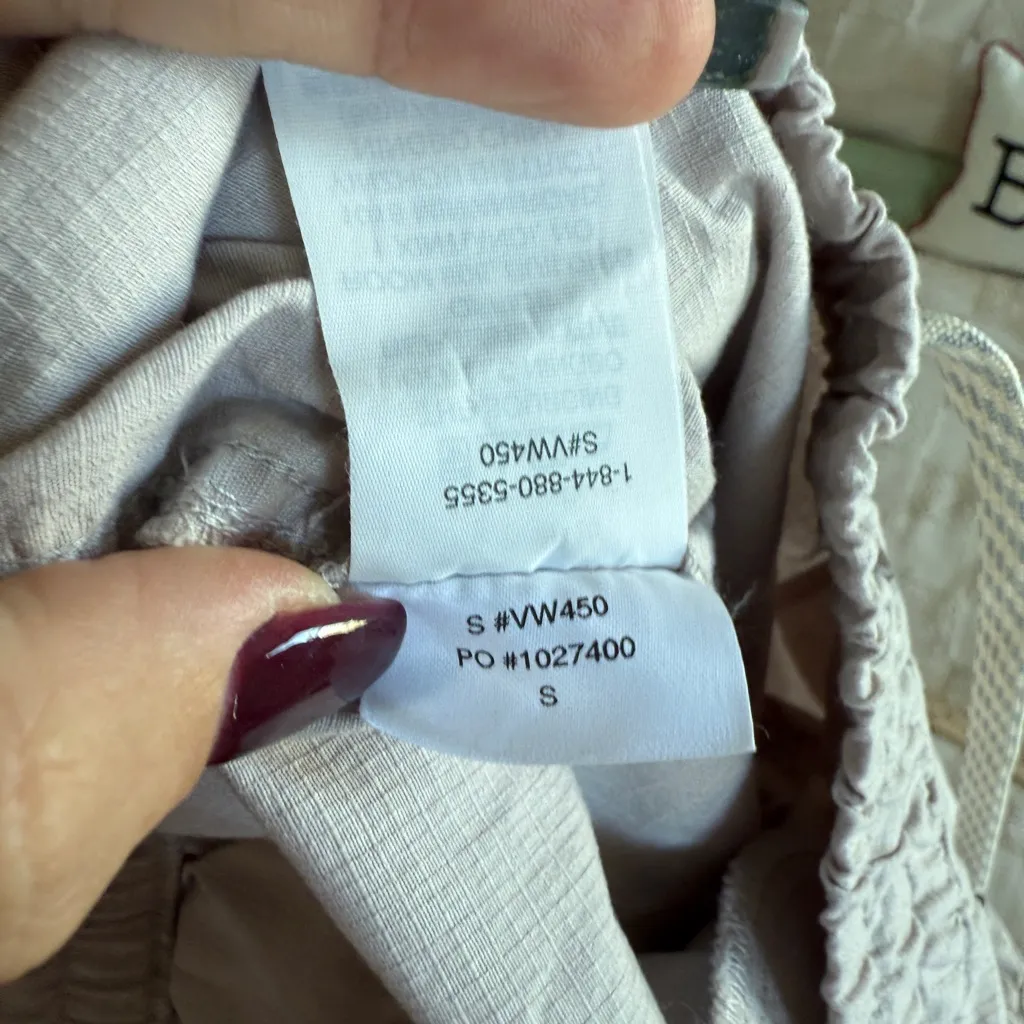 Vuori Womens Ripstop Pant size Small - Image 5