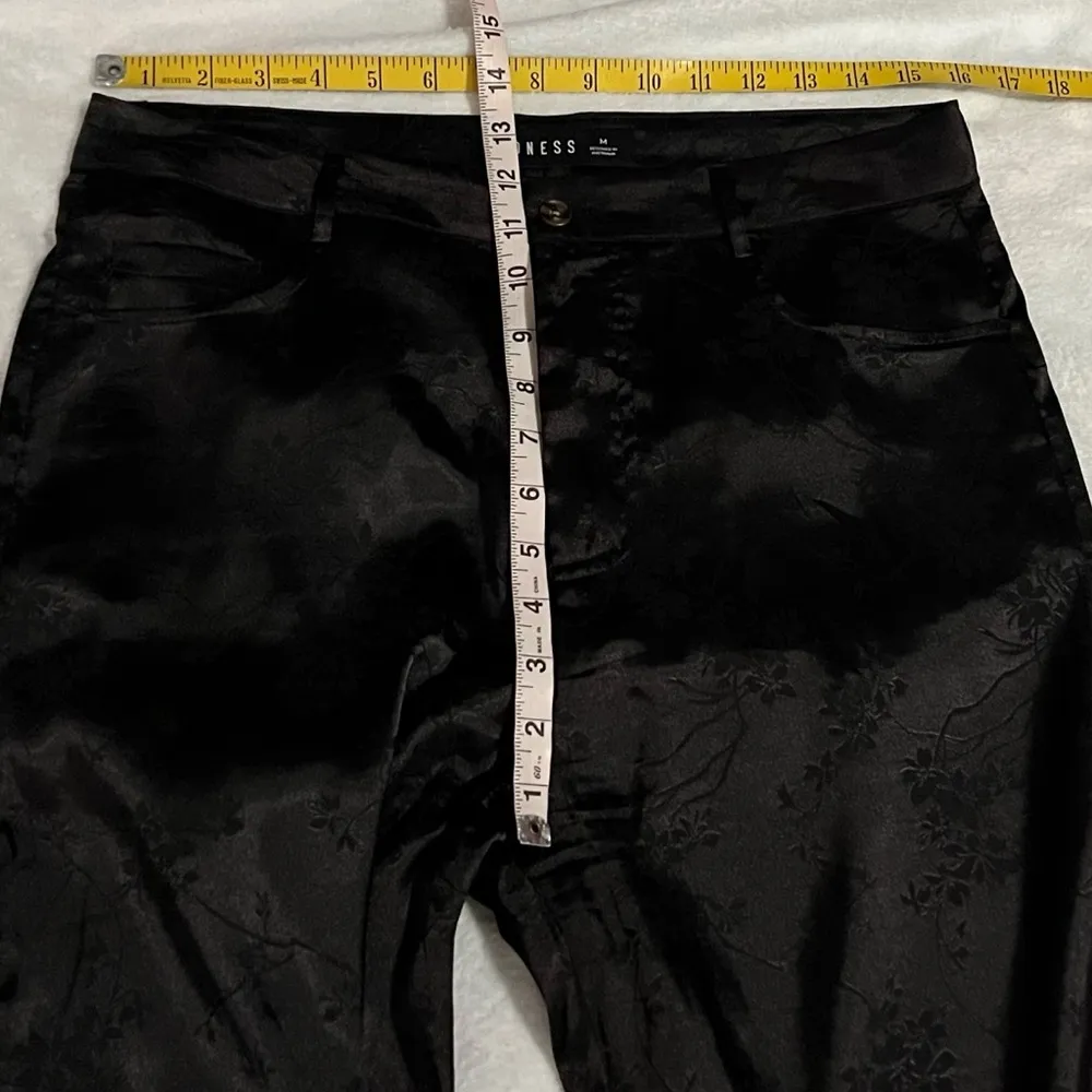 NEW Lioness St Germain Pants Satin Black Floral High Rise Straight Leg Medium - Image 10