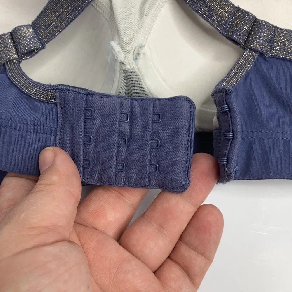 Victoria’s Secret Sport bra size‎ 32B - Image 5