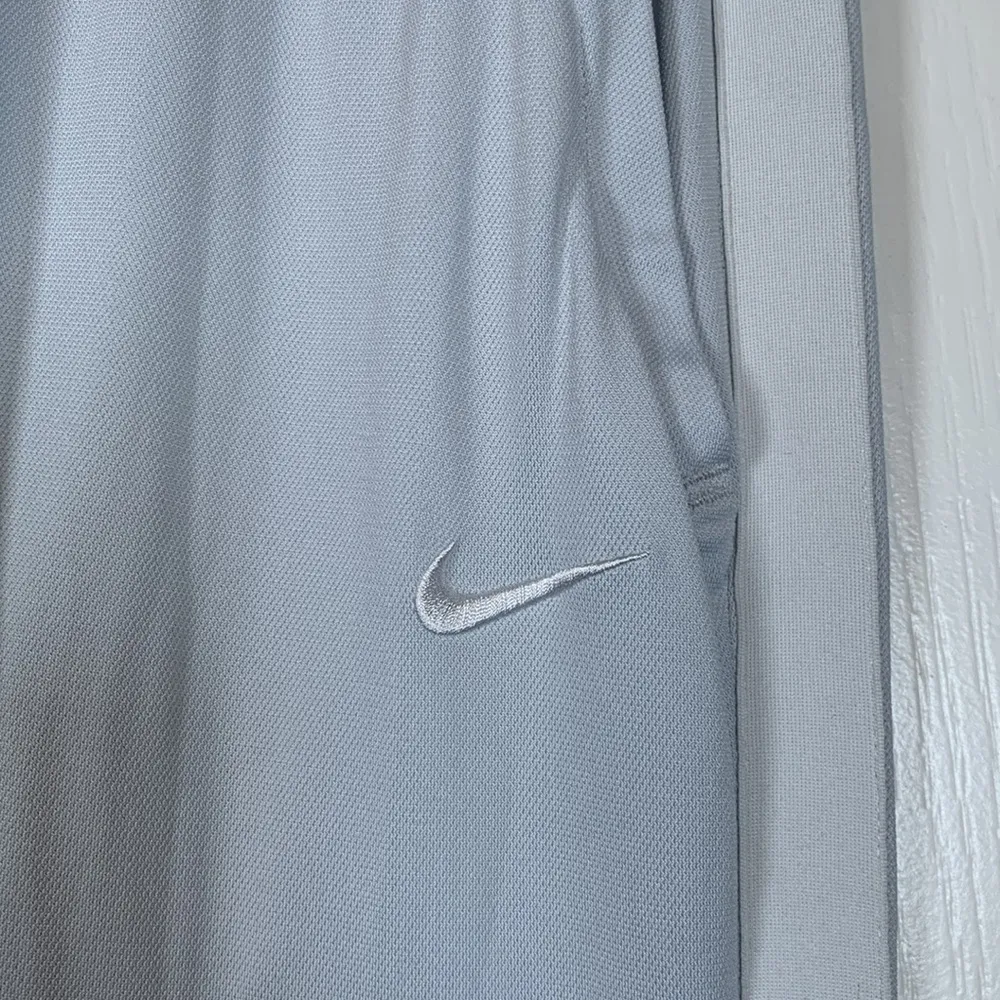 Nike Dri-Fit Longhorn Joggers Track Silver/Light Gray Pants Size XS EUC #1319-AZ - Image 4