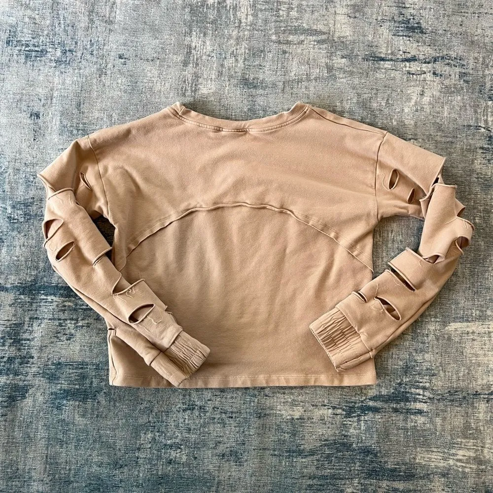 Engineered Life Faux Distressed Sleeve Cropped Athletic Sweatshirt Large - Image 6