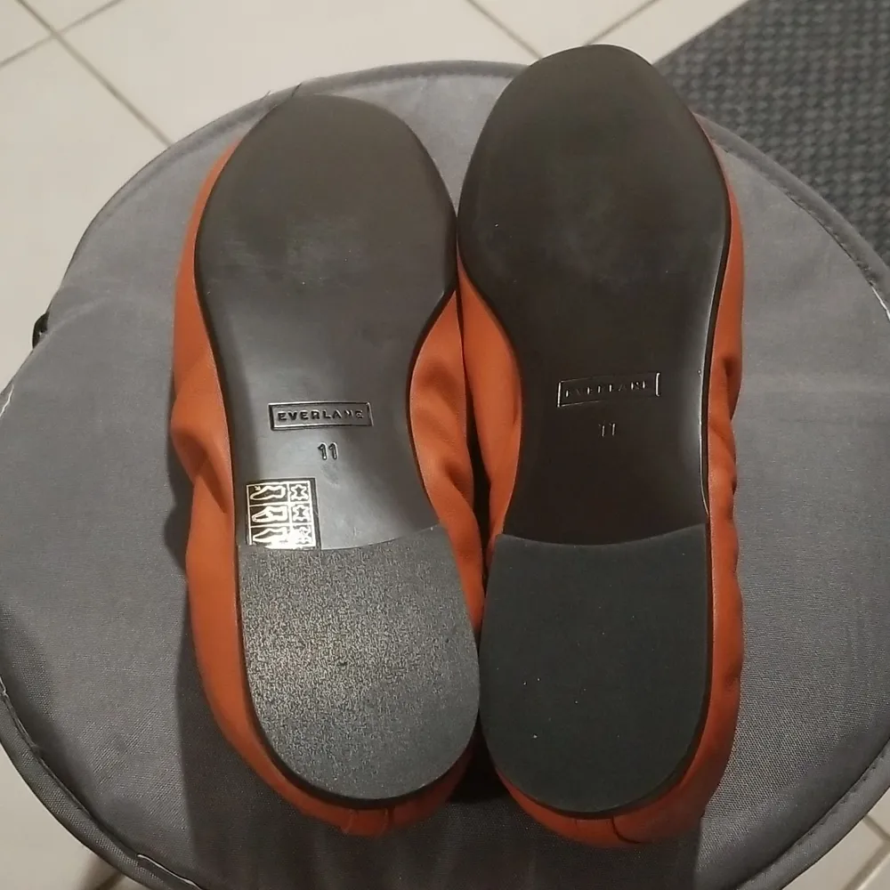 💕EVERLANE💕 The Scrunch Flat ~ Leather Toffee Brown Size 11 - Image 11