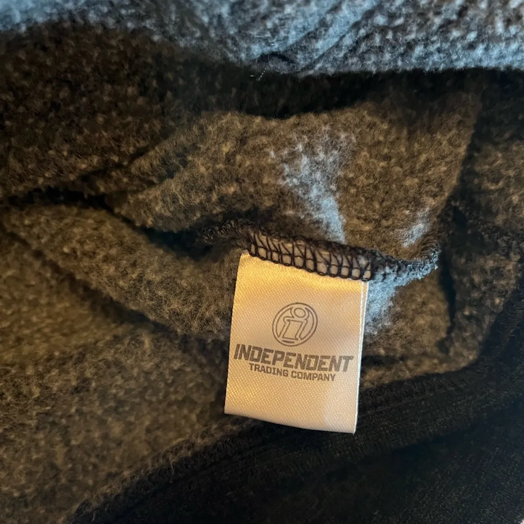 Miranda Lambert Wildcard 2020 Tour Sweatshirt Hoodie size Medium Grey Black - Image 7