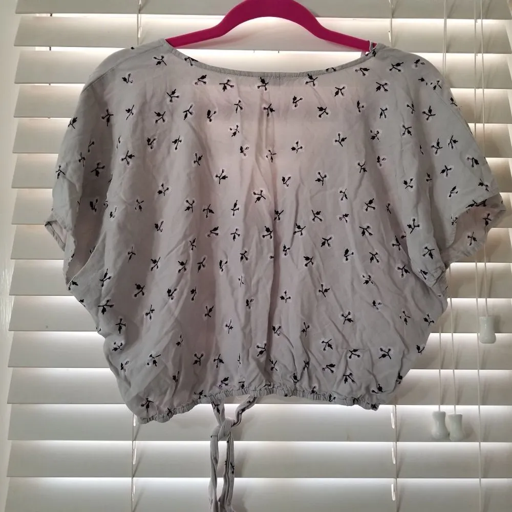 Sim and Sam Large Floral and V - Image 4