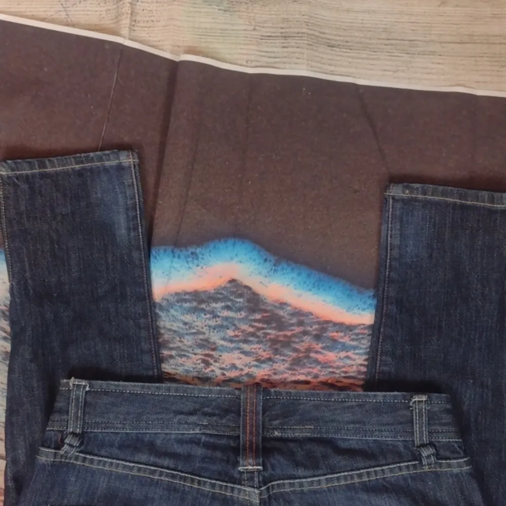 Armani exchange jeans zippered ankles size 2 - Image 4