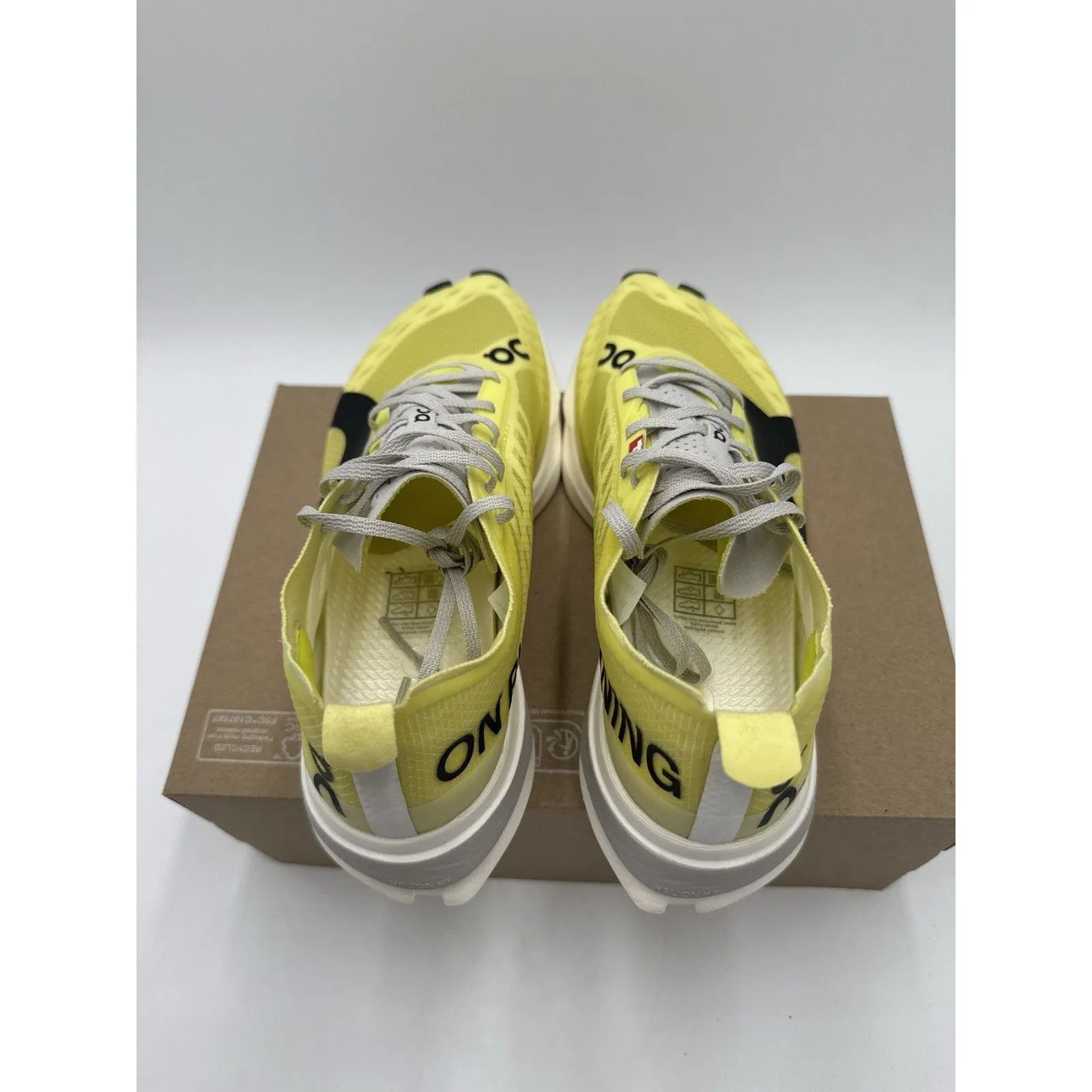 On Running Cloudboom Strike Limelight Wolf Women's Running Shoes Size 6 New Yellow - Image 7