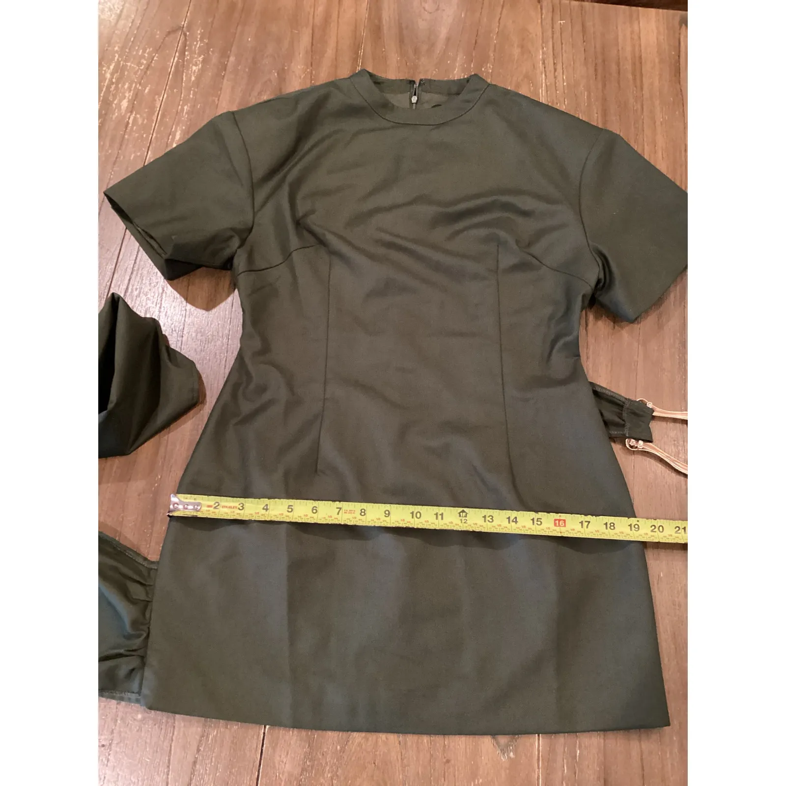 LIONESS Martini short sleeve Mini Dress  olive size large NWT - Image 6