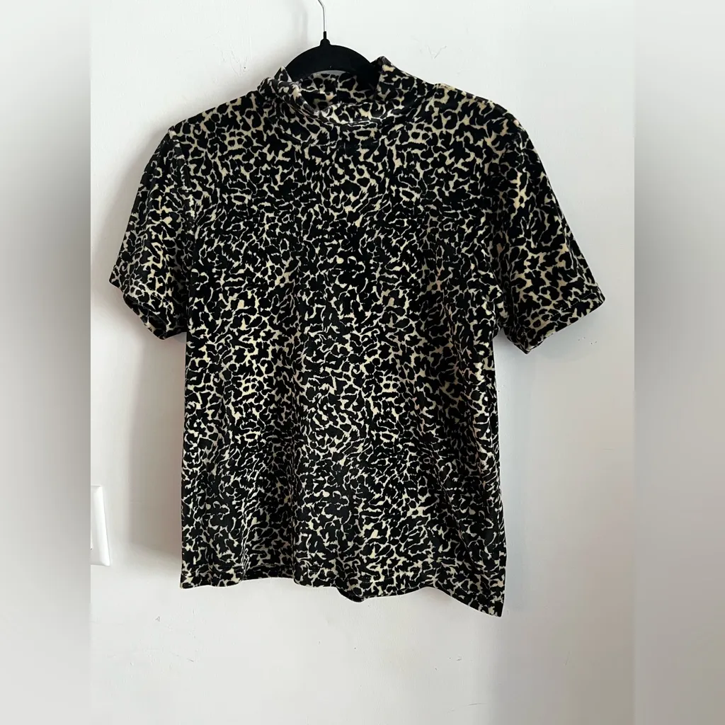 Vintage Pierre Cardin Women’s Top Size M 80s 90s Animal Print Mock - Image 3