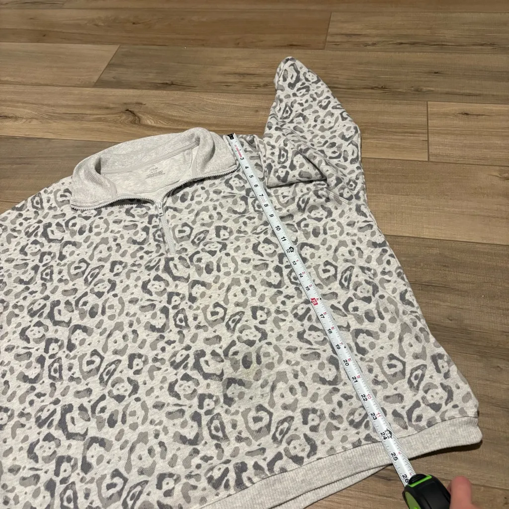 AERIE Good‎ Vibes Oversized Leopard Pullover quarter zip Sweatshirt Gray small - Image 7