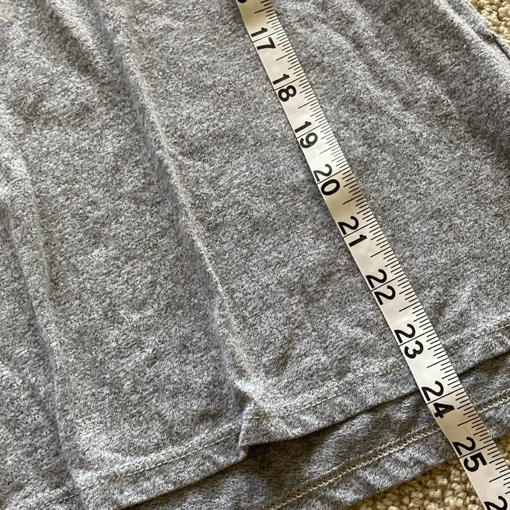 Zara Be a Poem Grey Graphic Pocket Frocket Blouse Shirt T-Shirt Size Small EUC - Image 5