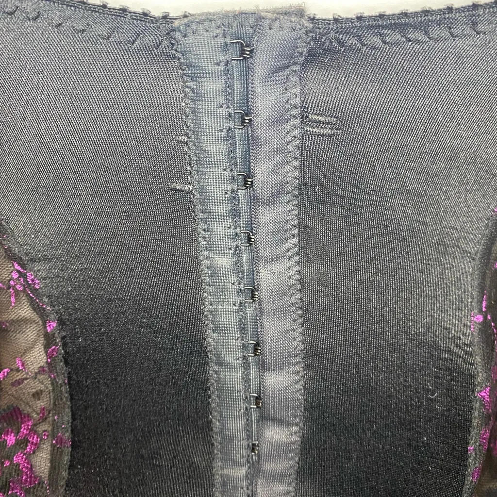 Undercover Wear - Image 7