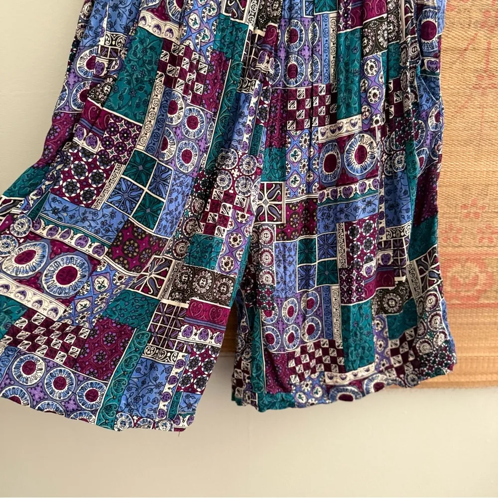 Vintage Crinkle Textured Patchwork Patterned High Waisted Casual Shorts Blue Size 30 - Image 4