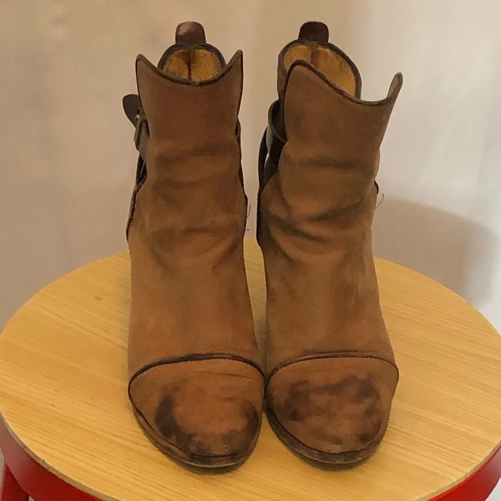 Rag and Bone  Kinsey boots in camel size 9 - Image 3
