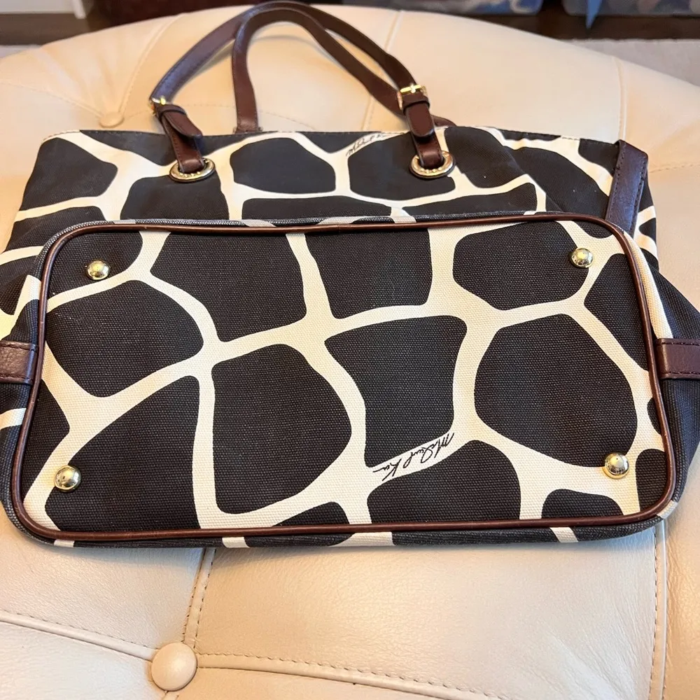 Michael Kors handbag - Image 3