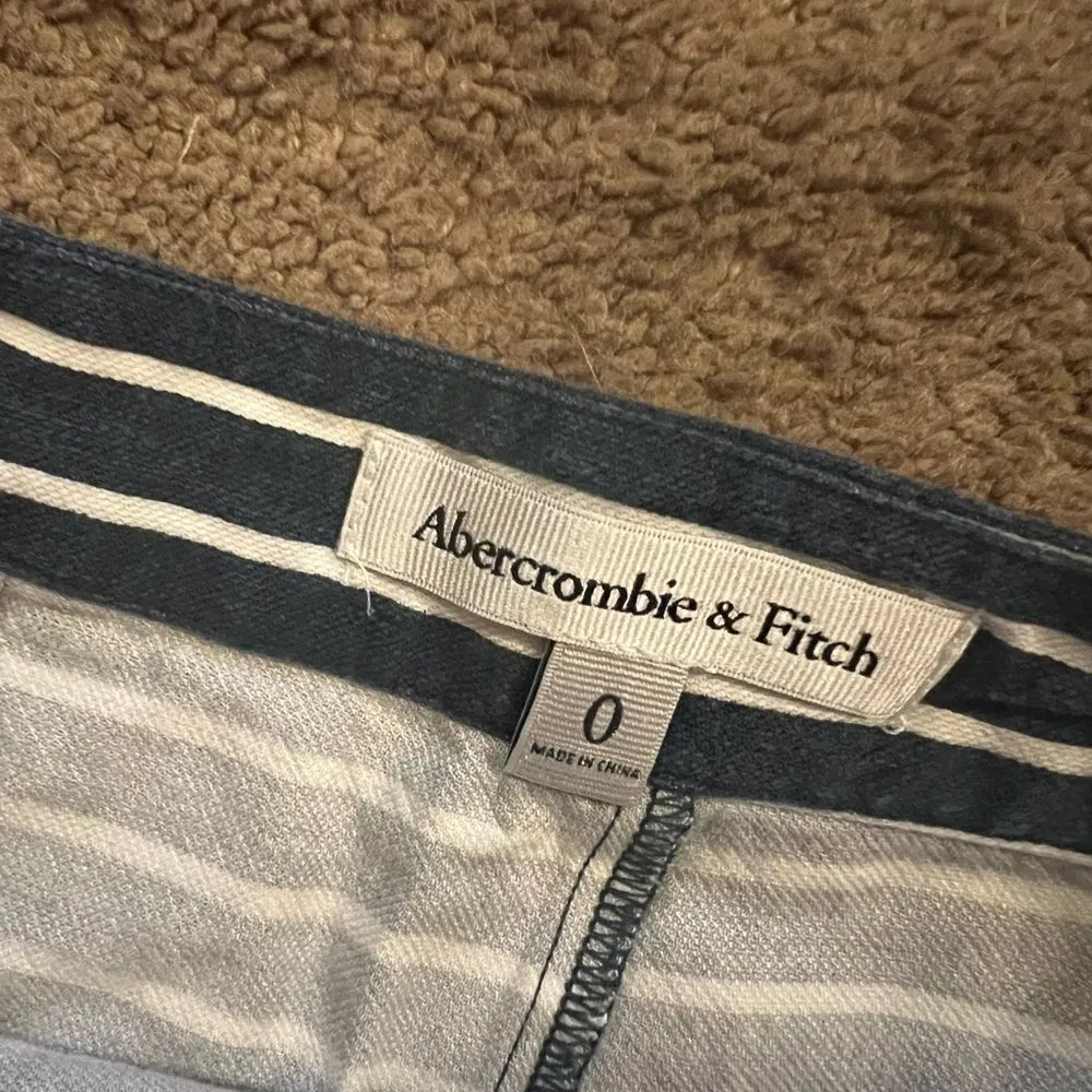 Abercrombie & fitch striped shorts 0 - Image 5