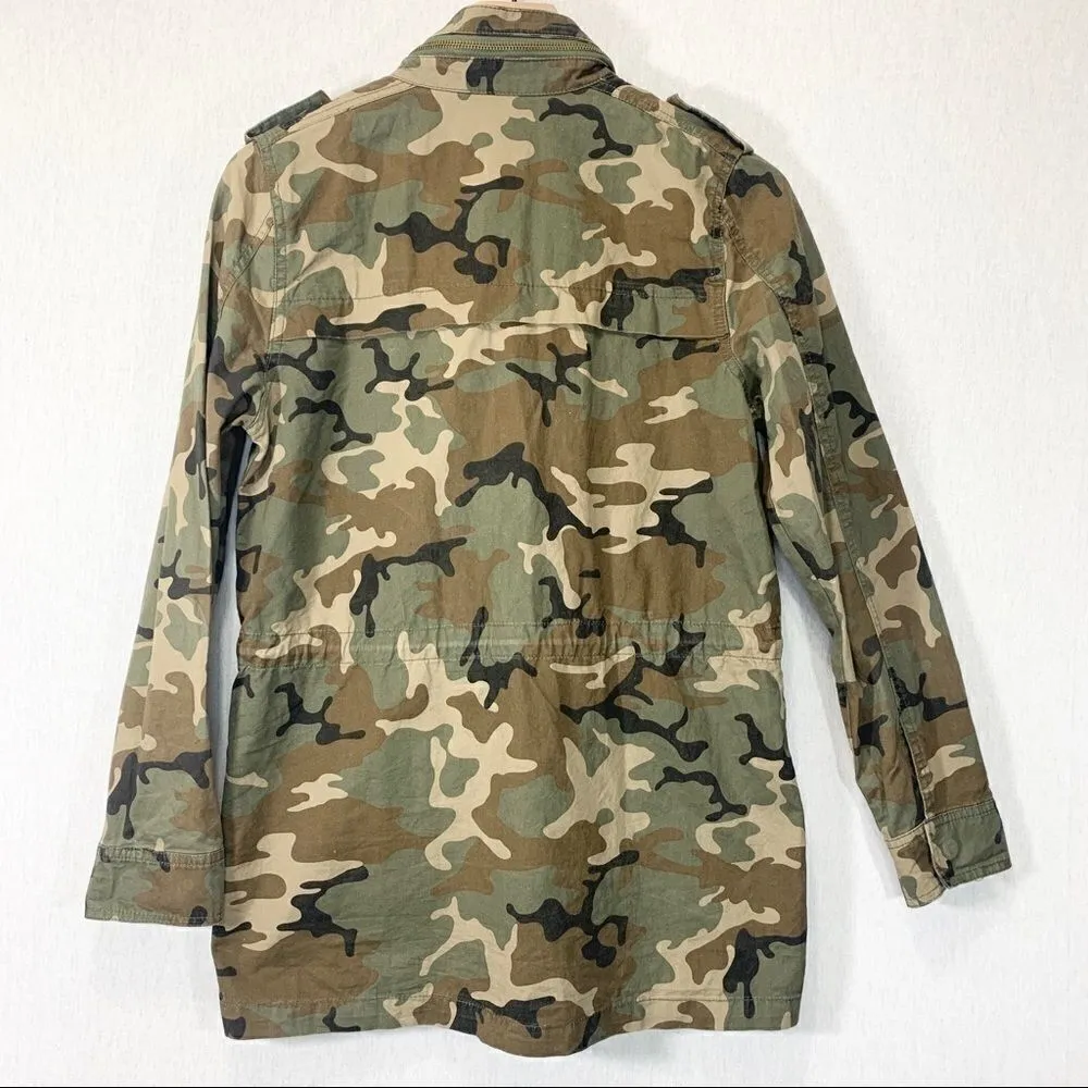 Love Tree Camouflage Utility Jacket Size Small - Image 3