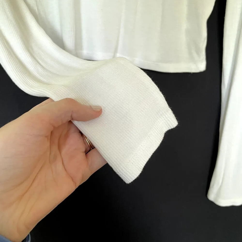 Live to be spoiled white rayon ribbed long sleeved cropped shirt women's size L - Image 5