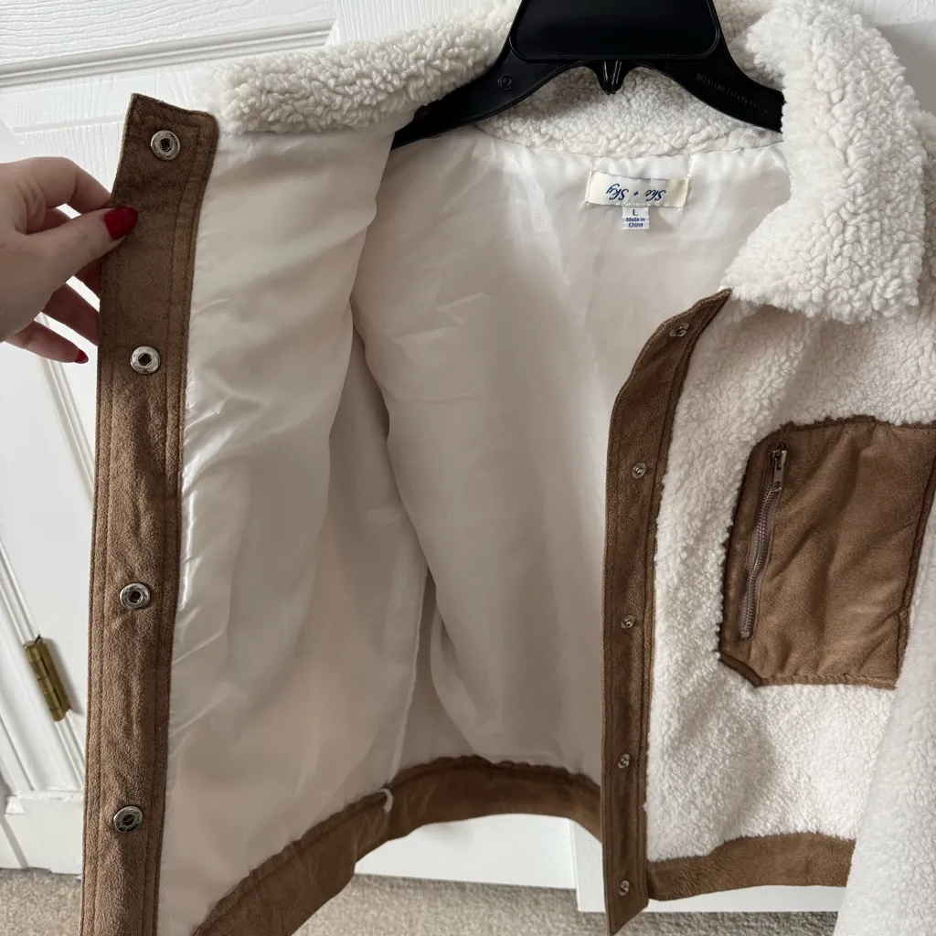 She + Sky Sherpa Teddy Trucker Jacket - Image 4