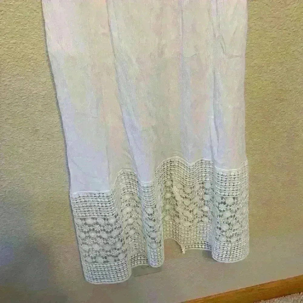 Lily Rose white maxi strapless dress sz XS beach resort vacation crochet bridal - Image 4