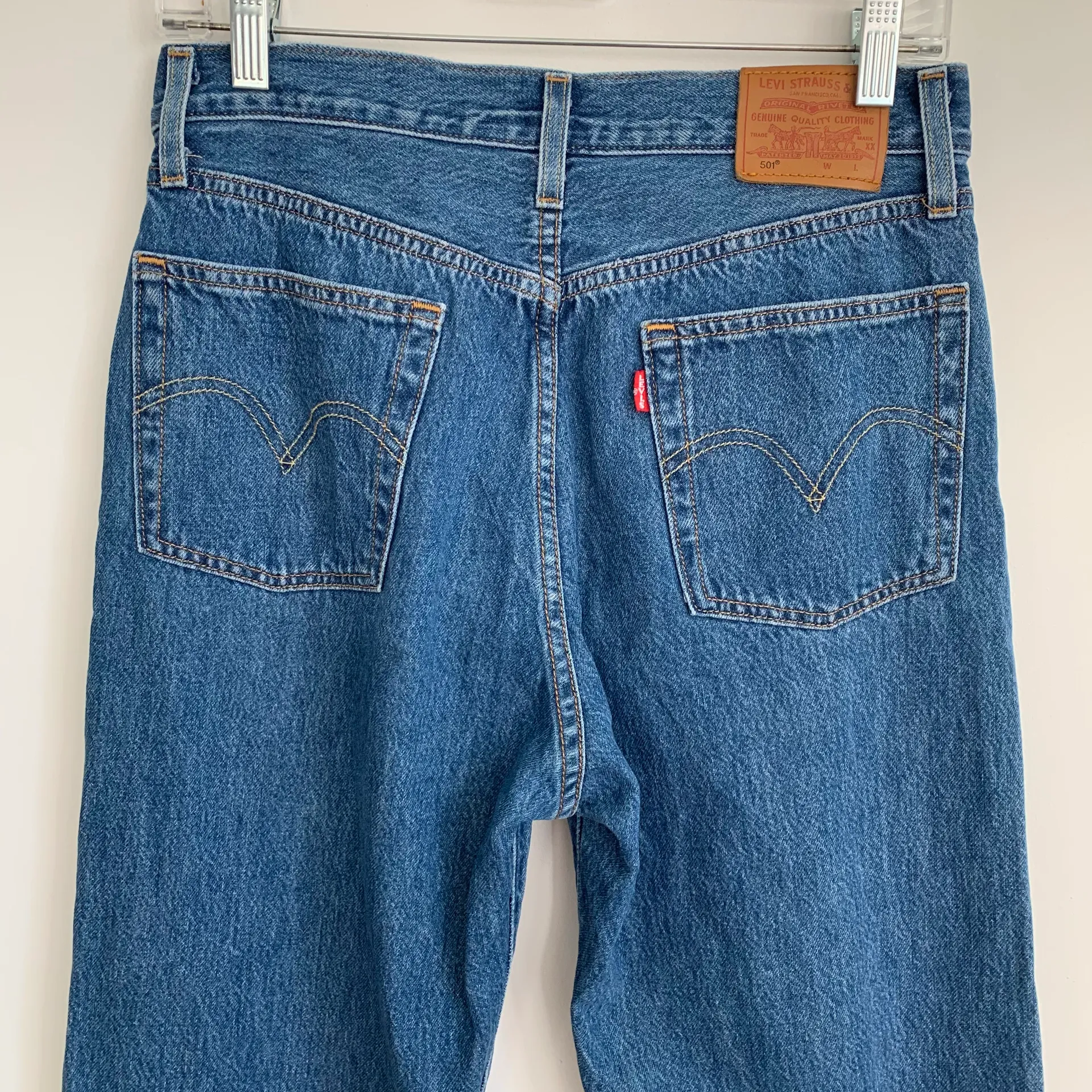 501 Button Fly High Waist Jogger Jeans Sz 27 - Image 7