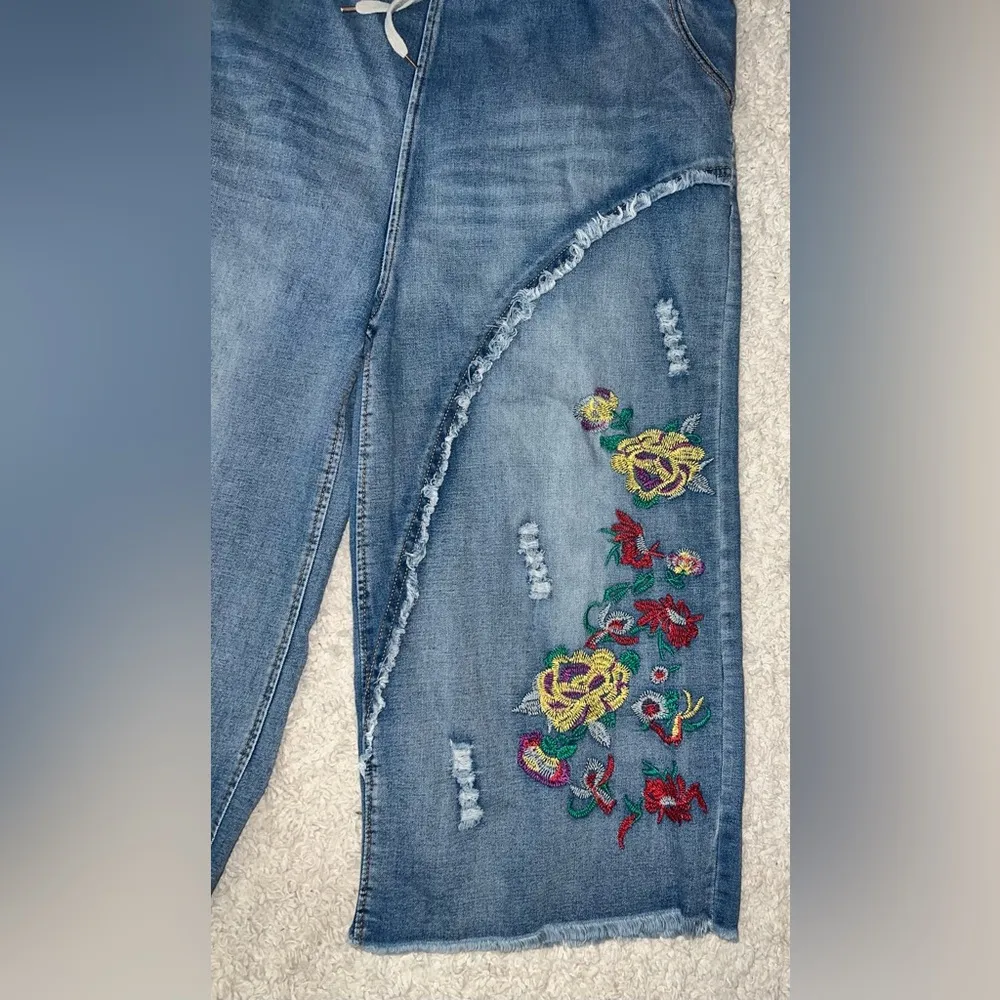 YesNo floral embroidered wide leg distressed boho jeans Blue Size L - Image 2