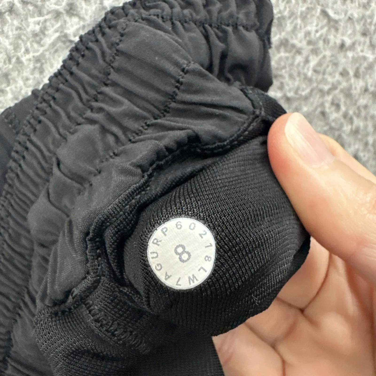 Lululemon Hotty Hot Shorts Low Rise 2.5" Black Athletic Athleisure Gym Women 8 - Image 7