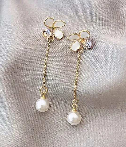 Women's White Pearl Long Tassel Dangle Drop Earrings - Image 3