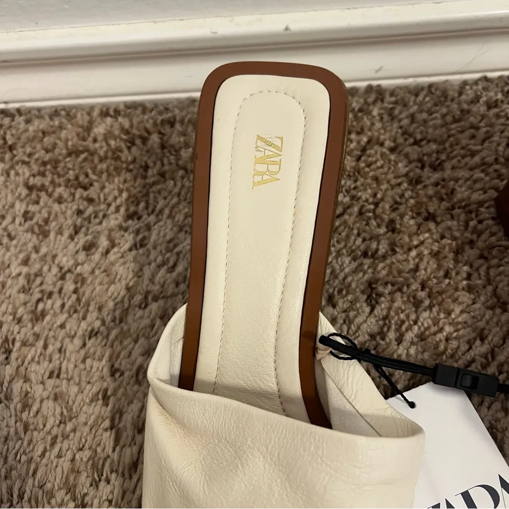ZARA  Off-White Leather and wood heel mule pumps NWT - Image 3