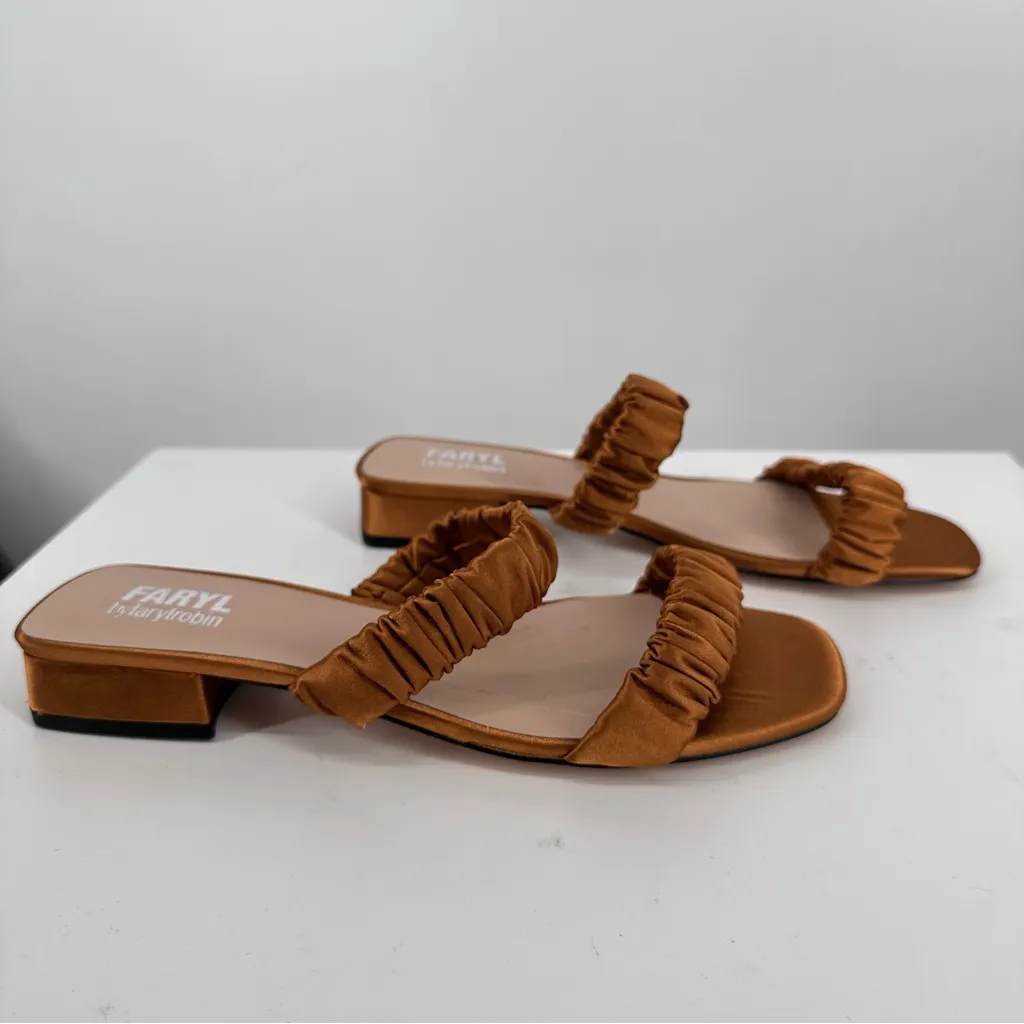 Faryl by Farylrobin Bronze Satin 2 Strap Sandals size 8 Medium Width Brown - Image 4