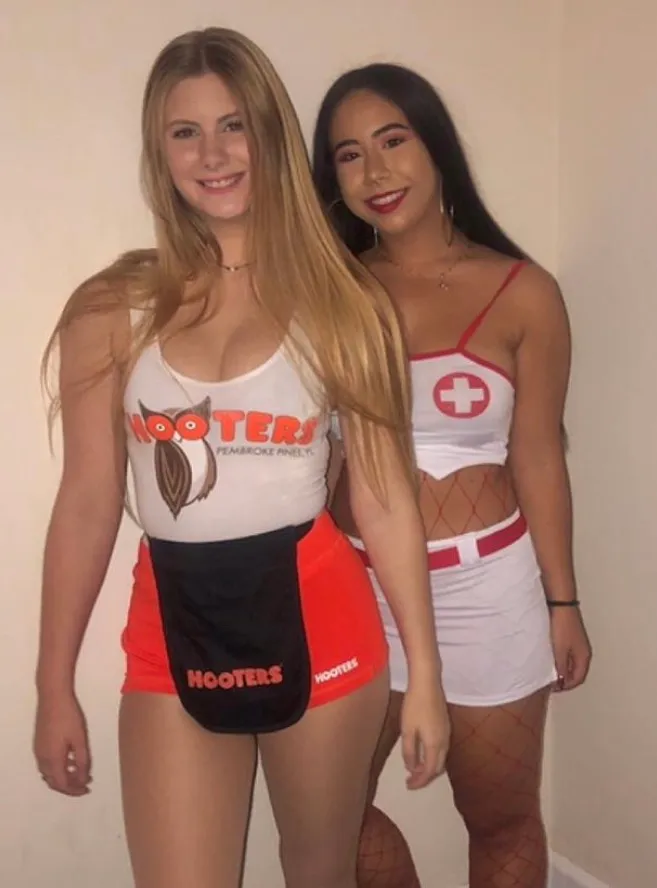 Hooters Uniform - Image 4