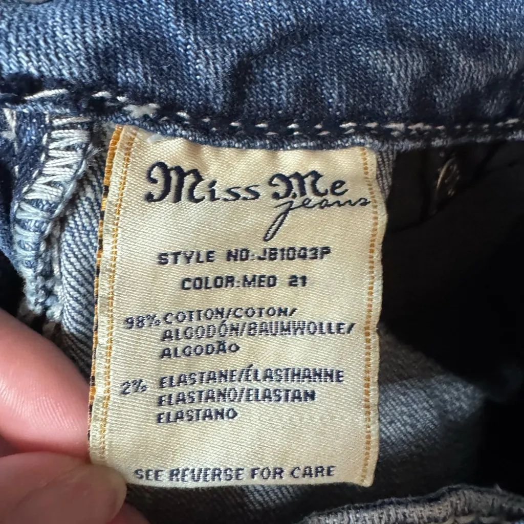 Miss Me Distressed Boyfriend Thick Stitch Embellished Cropped Jeans in Med 21 - Image 7